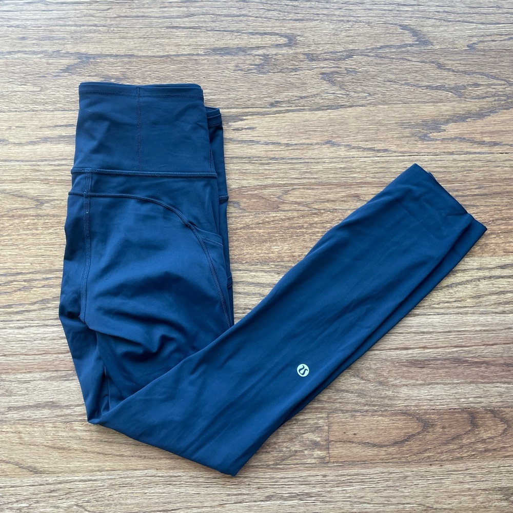 Lululemon Fast and Free Navy 7/8 Length Leggings